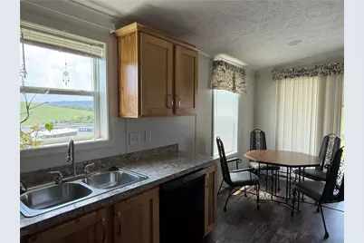 121 Rt 21 Mhp, Carmichaels-Cumberland, PA 15320 - Photo 6