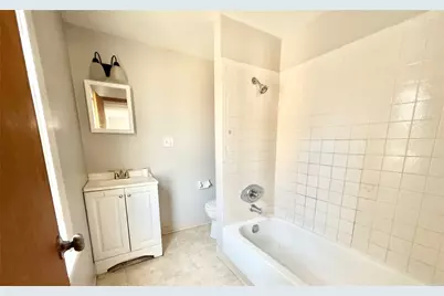 927 Vankirk St, Clairton, PA 15025 - Photo 6