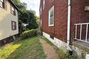 927 Vankirk St, Clairton, PA 15025 - Photo 8