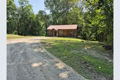 7 McGovern Blvd, Moon/Crescent Twp, PA 15046 - Photo 2