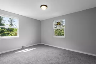 540 Center Hill Rd, Pittsburgh, PA 15239 - Photo 16