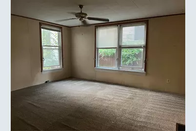 513 Young St, New Castle, PA 16101 - Photo 10