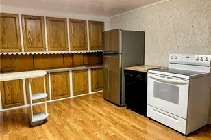 513 Young St, New Castle, PA 16101 - Photo 8