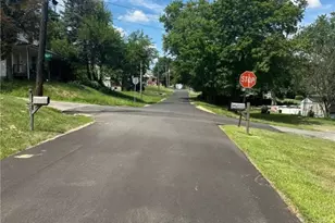 501 Smithfield St, Union Township, PA 16101 - Photo 12