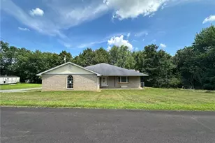 501 Smithfield St, Union Township, PA 16101 - Photo 1