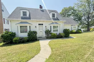 705 California Ave, Ellwood City, PA 16117 - Photo 1