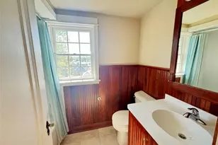 705 California Ave, Ellwood City, PA 16117 - Photo 14