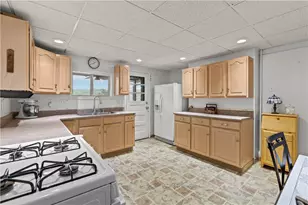 31 W College St, Canonsburg, PA 15317 - Photo 4