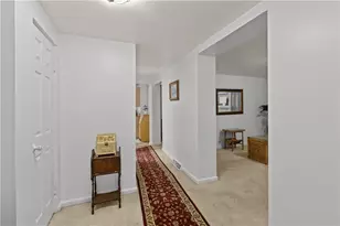 31 W College St, Canonsburg, PA 15317 - Photo 8