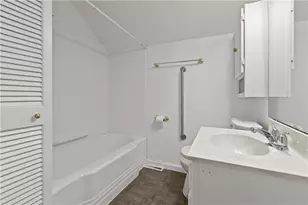 31 W College St, Canonsburg, PA 15317 - Photo 10