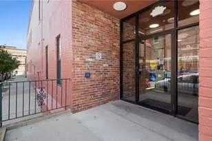 900 Sarah St, Pittsburgh, PA 15203 - Photo 4