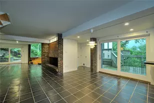 90 E Woodland Rd, Pittsburgh, PA 15232 - Photo 12