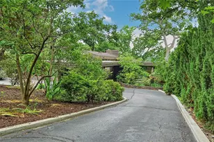 90 E Woodland Rd, Pittsburgh, PA 15232 - Photo 2