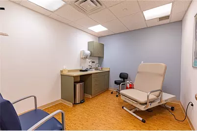 880 S Main St, South Strabane, PA 15301 - Photo 10