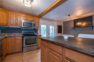 325 Sunridge Dr, Economy, PA 15042 - Photo 10