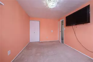 325 Sunridge Dr, Economy, PA 15042 - Photo 20