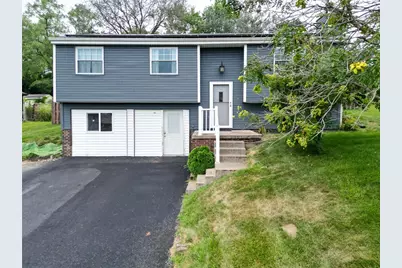 325 Sunridge Dr, Economy, PA 15042 - Photo 2
