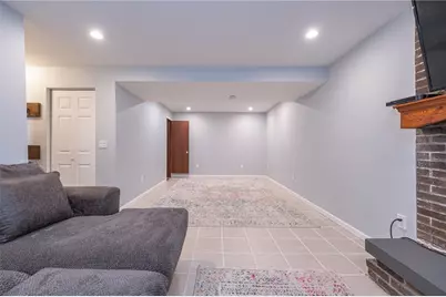 325 Sunridge Dr, Economy, PA 15042 - Photo 22