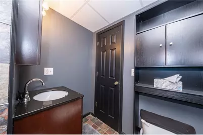 325 Sunridge Dr, Economy, PA 15042 - Photo 28