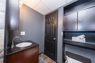 325 Sunridge Dr, Economy, PA 15042 - Photo 28