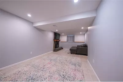 325 Sunridge Dr, Economy, PA 15042 - Photo 24