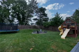 325 Sunridge Dr, Economy, PA 15042 - Photo 30