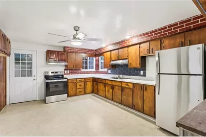 3052 Boughter Dr, Shenango Township, PA 16101 - Photo 12