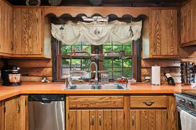 123 Crestview Rd, Donegal, PA 15610 - Photo 8