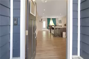 142 Summer Ln, Mt Pleasant Twp, PA 15057 - Photo 4