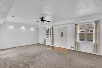 624 Dianthus Street, North Huntingdon, PA 15642 - Photo 10