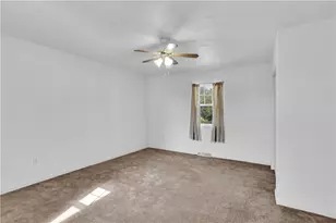 624 Dianthus St, North Huntingdon, PA 15642 - Photo 20