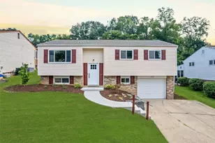 1607 Leona Ave, South Park, PA 15129 - Photo 1