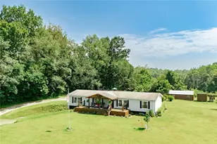 454 Old Sharon Rd, East Lackawannock Township, PA 16137 - Photo 1