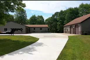 128 McGinley Rd, Oakland Township, PA 16025 - Photo 34