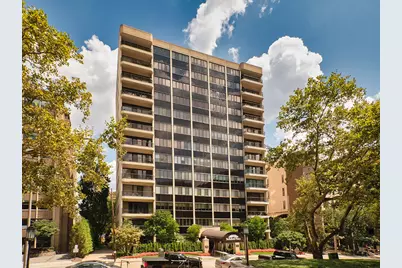 146 N Bellefield #304, Pittsburgh, PA 15213 - Photo 1