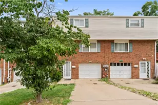 904 Rhodes Ave, West Mifflin, PA 15122 - Photo 1