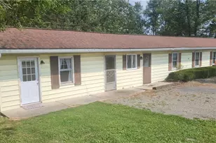 699 Stoystown Rd, Somerset Township, PA 15501 - Photo 1