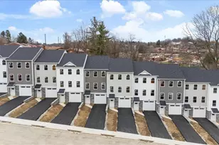 129 Bella Vis Dr, Pittsburgh, PA 15236 - Photo 1