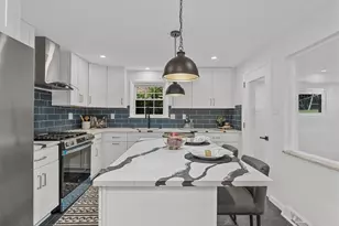 1308 Cochran Rd, Pittsburgh, PA 15243 - Photo 12