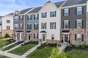 315 Caledonia Pl, Cranberry Township, PA 16066 - Photo 2