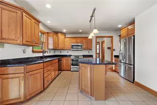 543 Birch Dr, Chartiers, PA 15342 - Photo 14