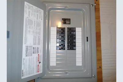 207 Locust St, Ambridge, PA 15003 - Photo 16