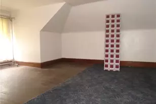 207 Locust St, Ambridge, PA 15003 - Photo 14