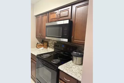 7116 Sanlin Dr, Moon/Crescent Twp, PA 15108 - Photo 4