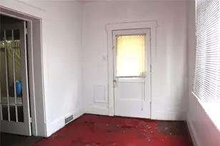 122 Nobles Ln, Pittsburgh, PA 15210 - Photo 10