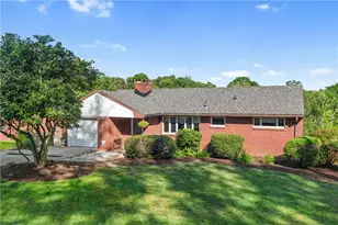 306 Knollview Dr, Pittsburgh, PA 15239 - Photo 1