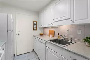 4601 Fifth Ave, Pittsburgh, PA 15213 - Photo 6