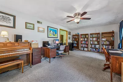 915 Jamell Dr, Unity Township, PA 15601 - Photo 4