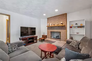 915 Jamell Dr, Unity Township, PA 15601 - Photo 8