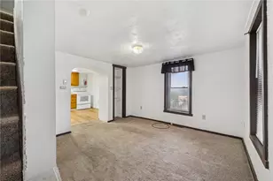 311 Lowell St, Vandergrift, PA 15690 - Photo 2